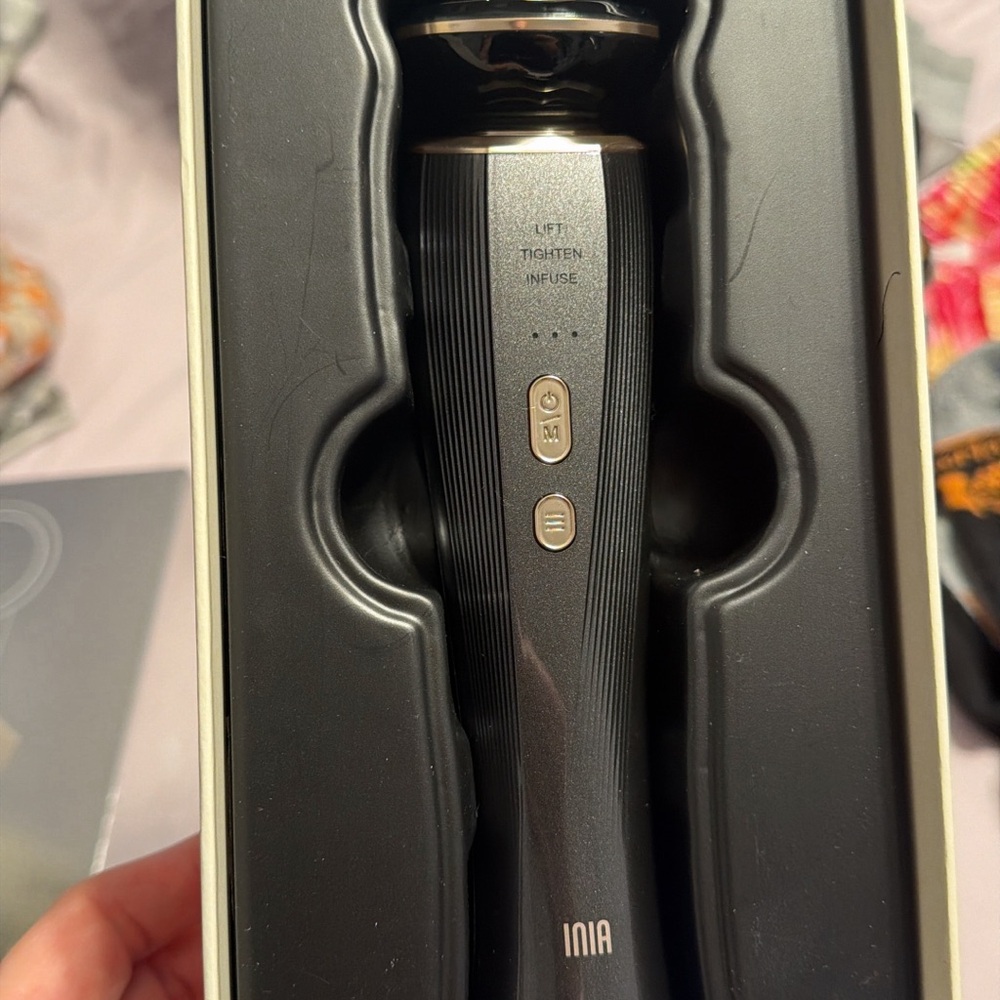 INIA FLARE Skincare Tool